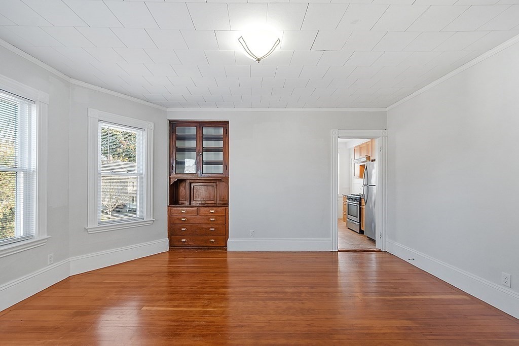 733 Hale St, Beverly Farms