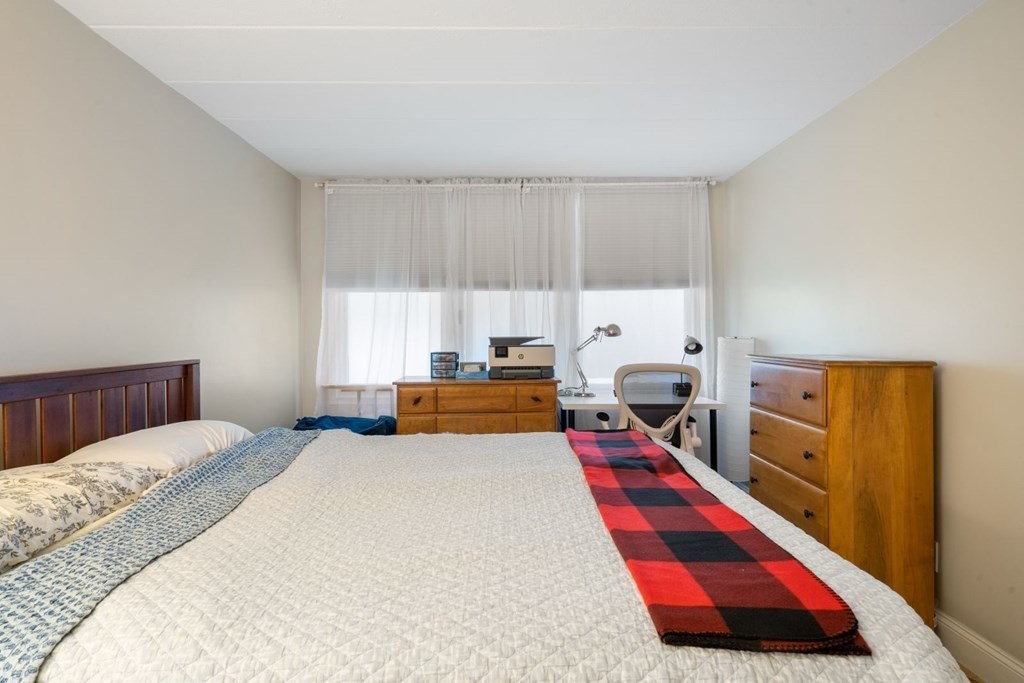 345 Harvard St, Mid-Cambridge