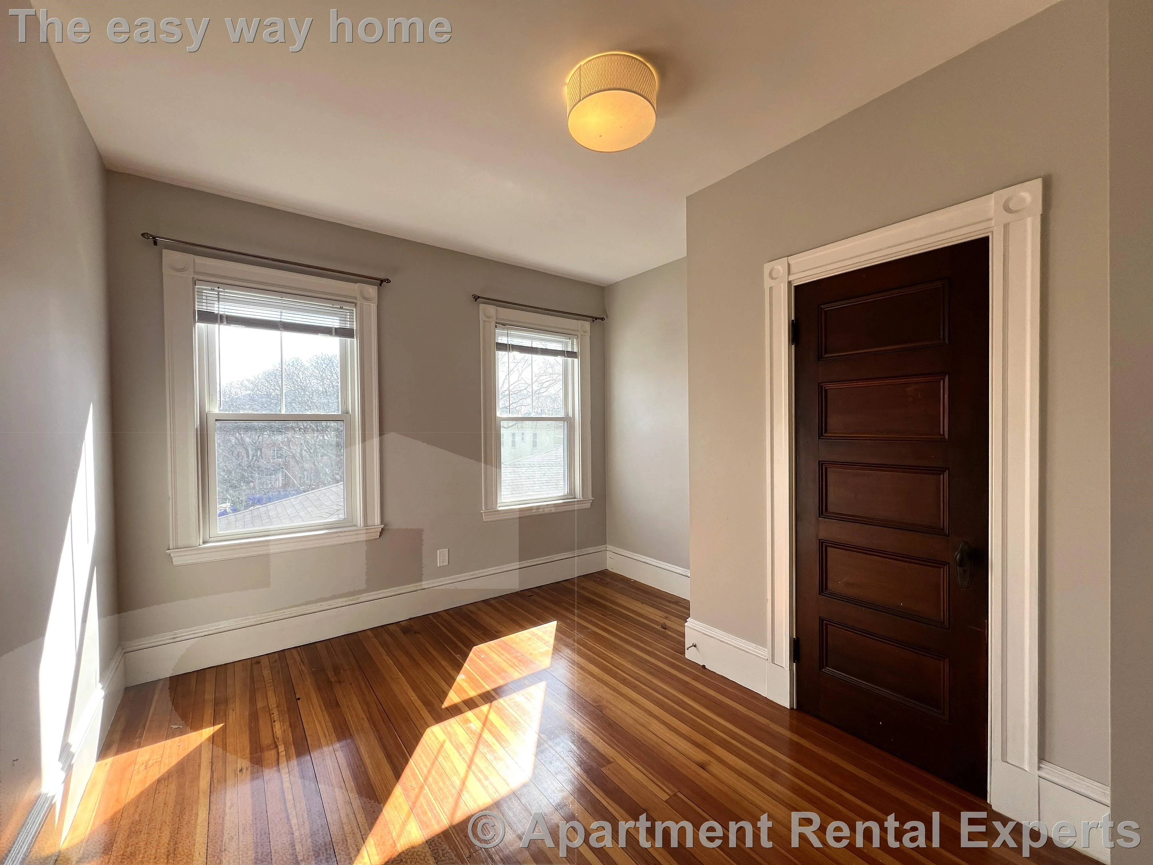 107 Oxford St, Porter Square