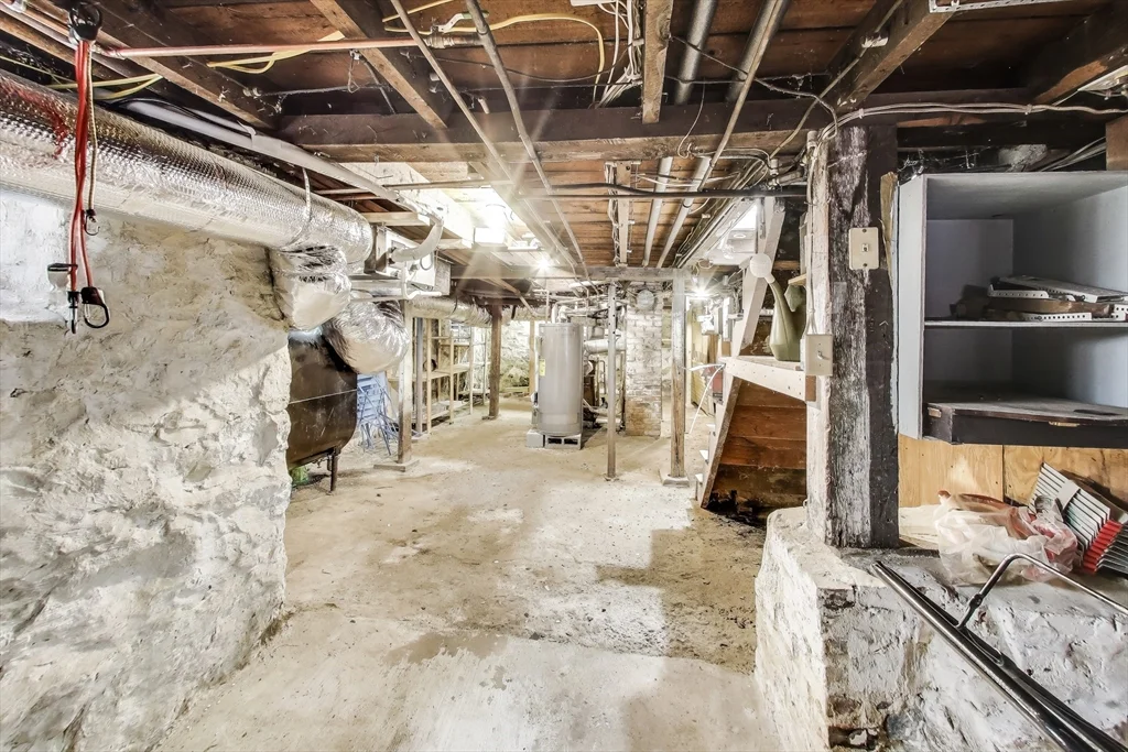 24 Clematis St, Winchester