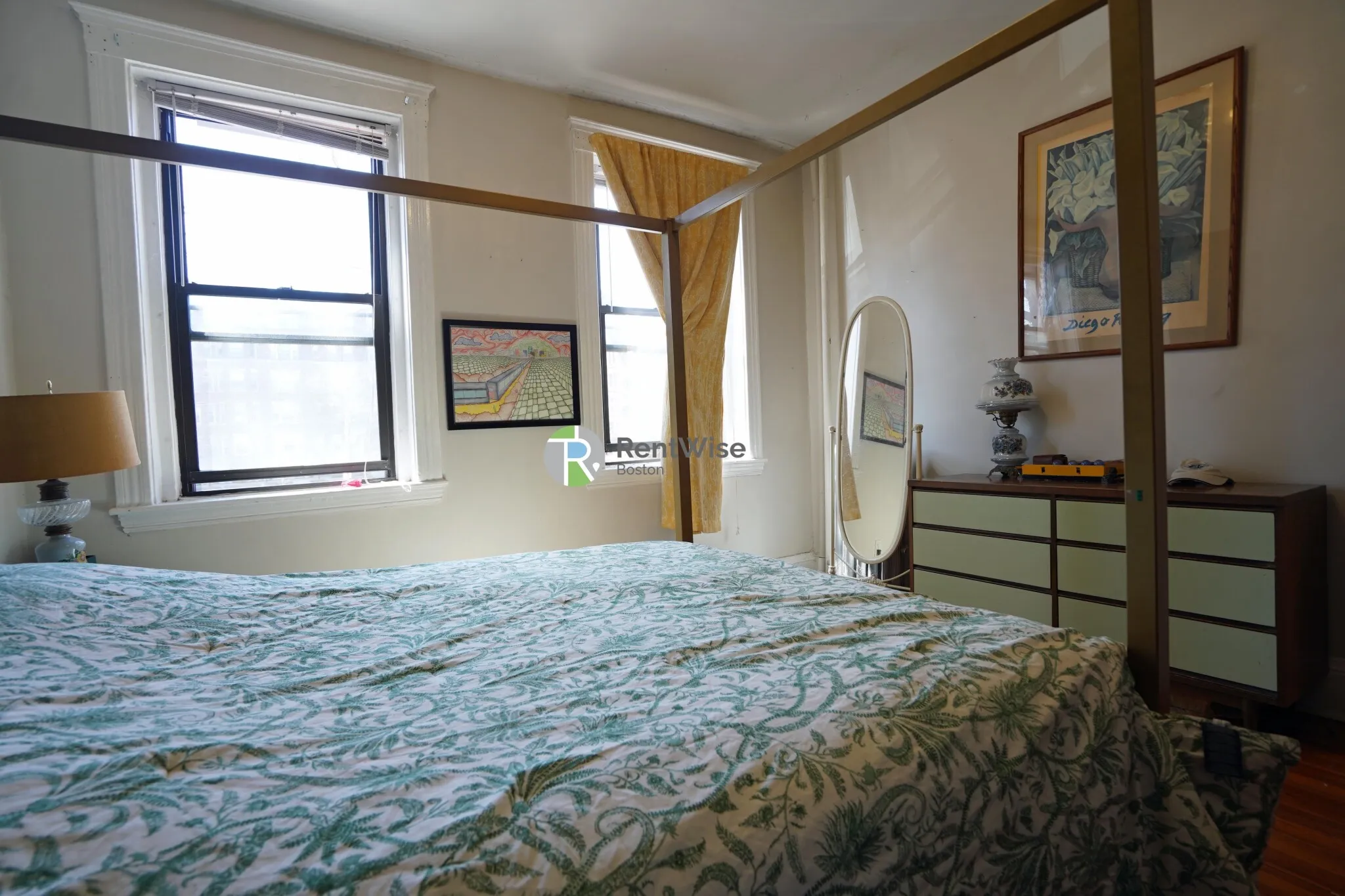 1379 Commonwealth Ave, Brighton