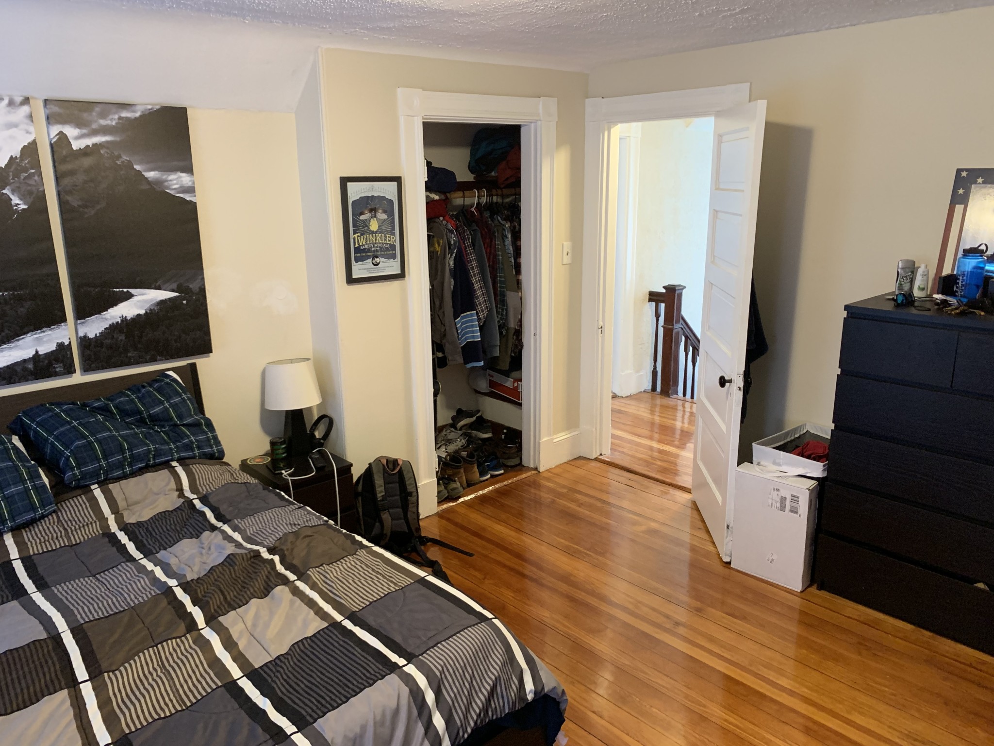 1081 Broadway, Teele Square