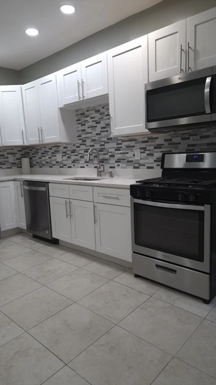 129 Harrishoff St, Roxbury