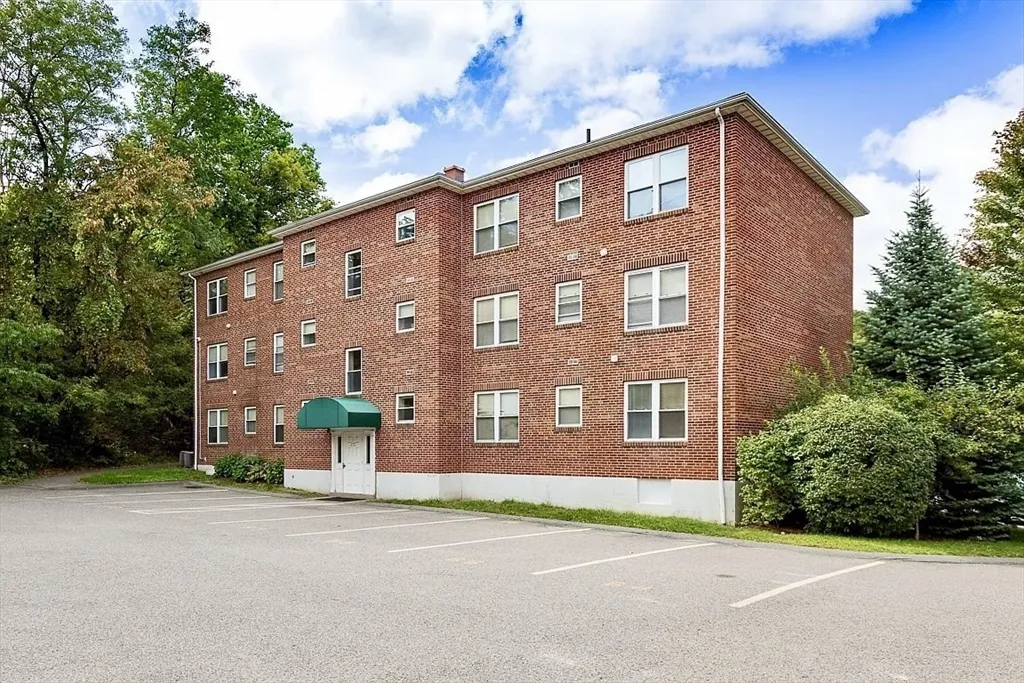 172 Newton St, Oak Square