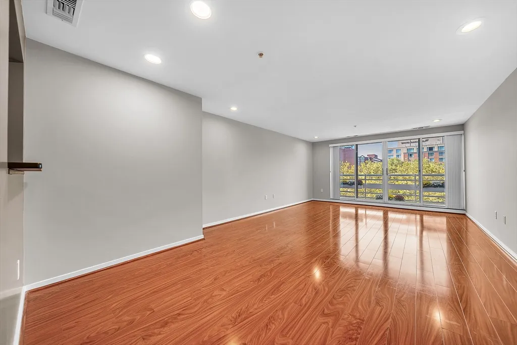 6 Canal Park, East Cambridge