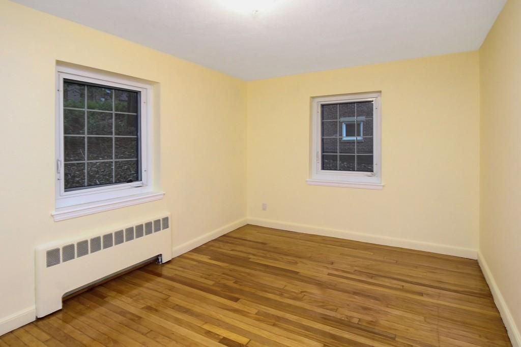 28 Saint Paul St, Coolidge Corner