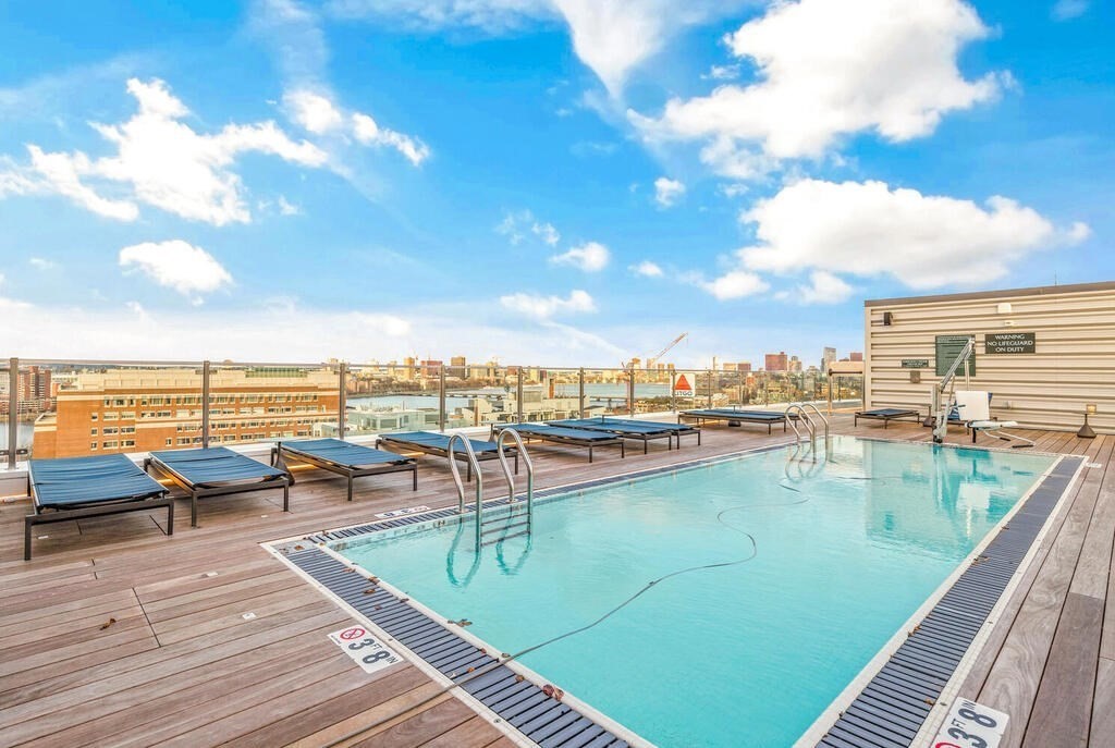 771 Beacon St, Fenway