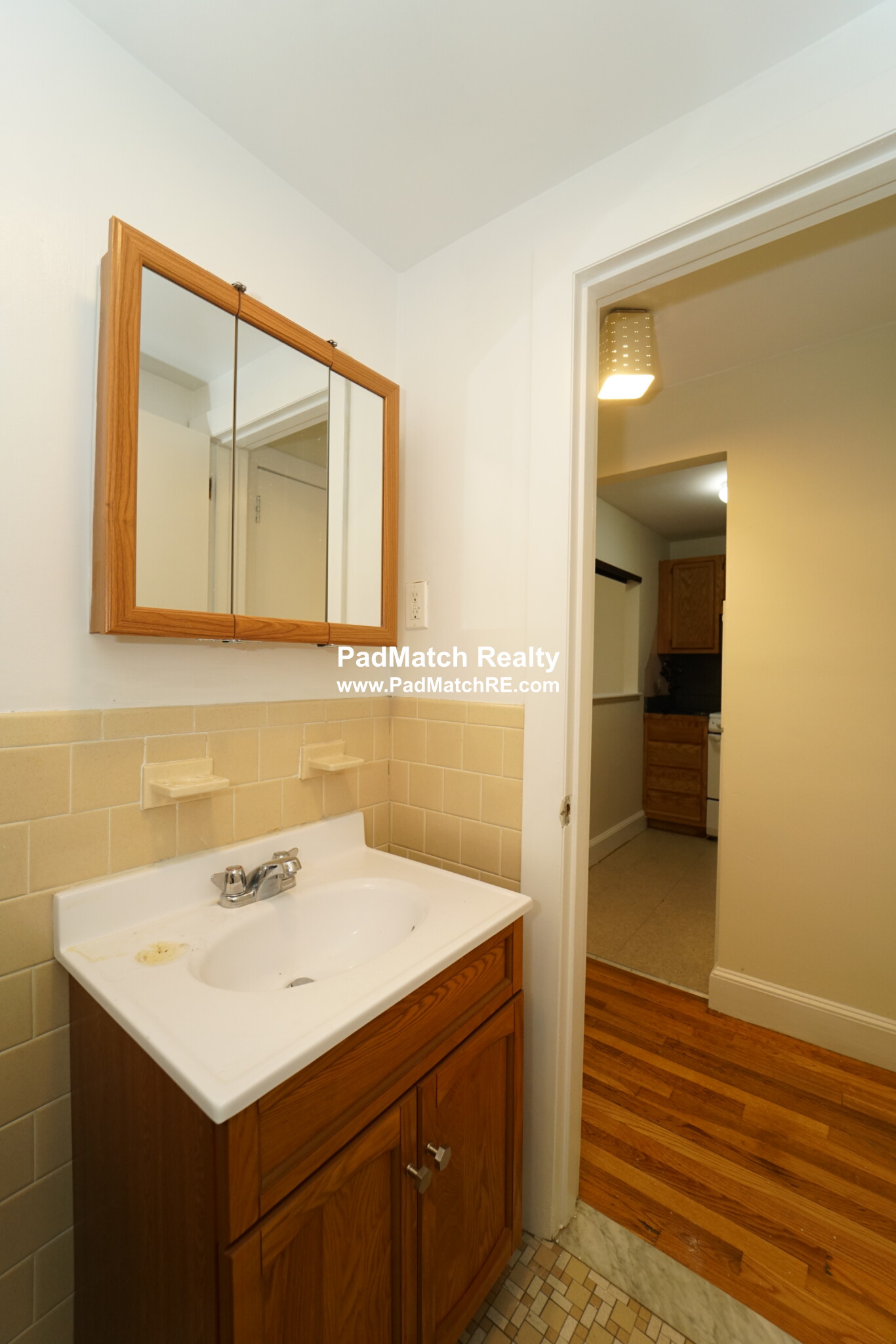 33 Lancaster Ter, Corey Hill