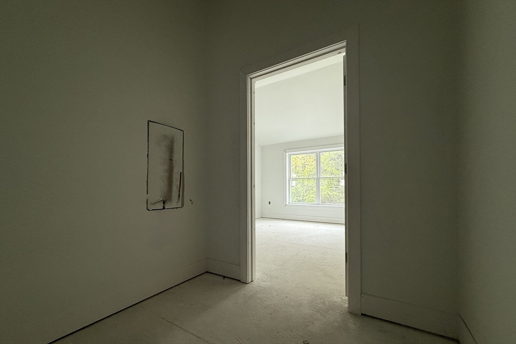 251 Sladen St, Dracut