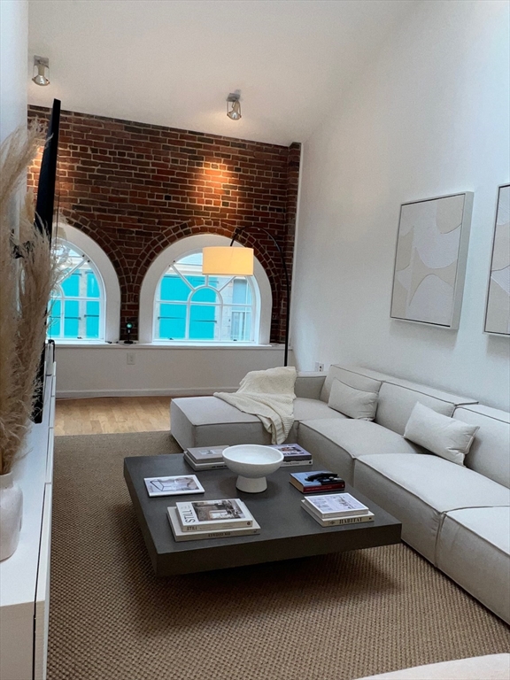 106 13th St, Charlestown