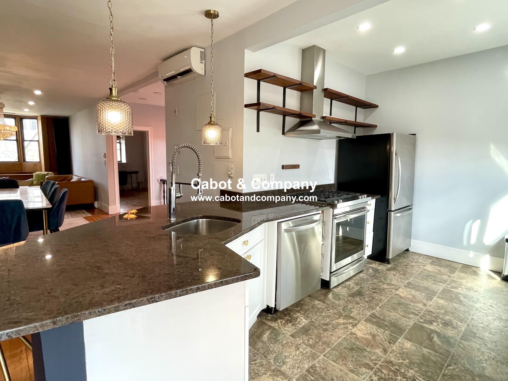 482 Columbus Ave, South End