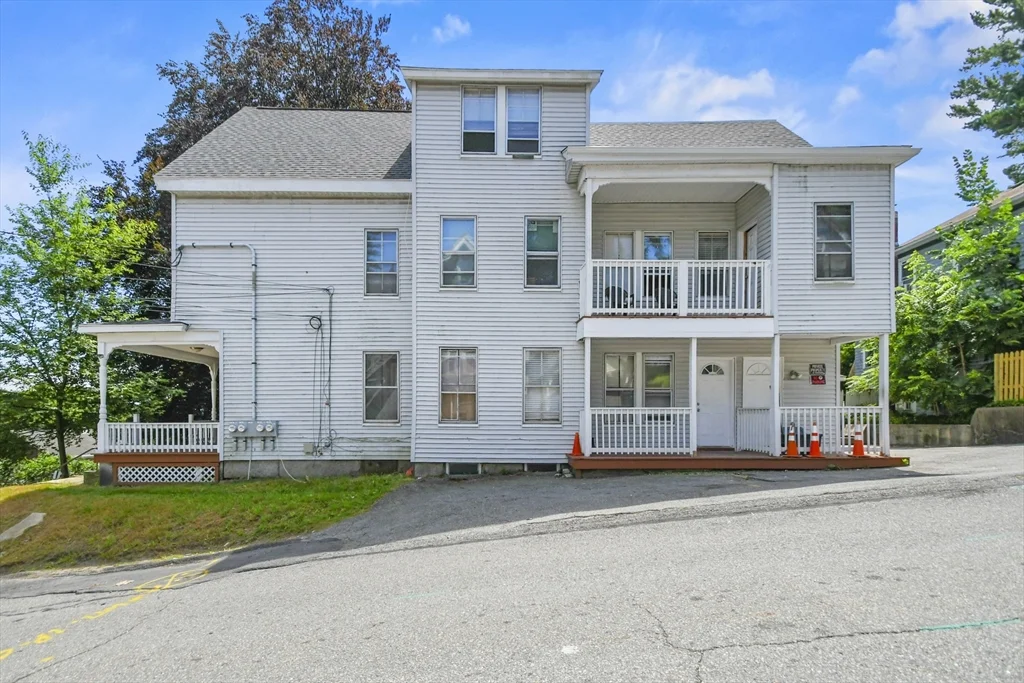 198-200 Blossom St, Fitchburg