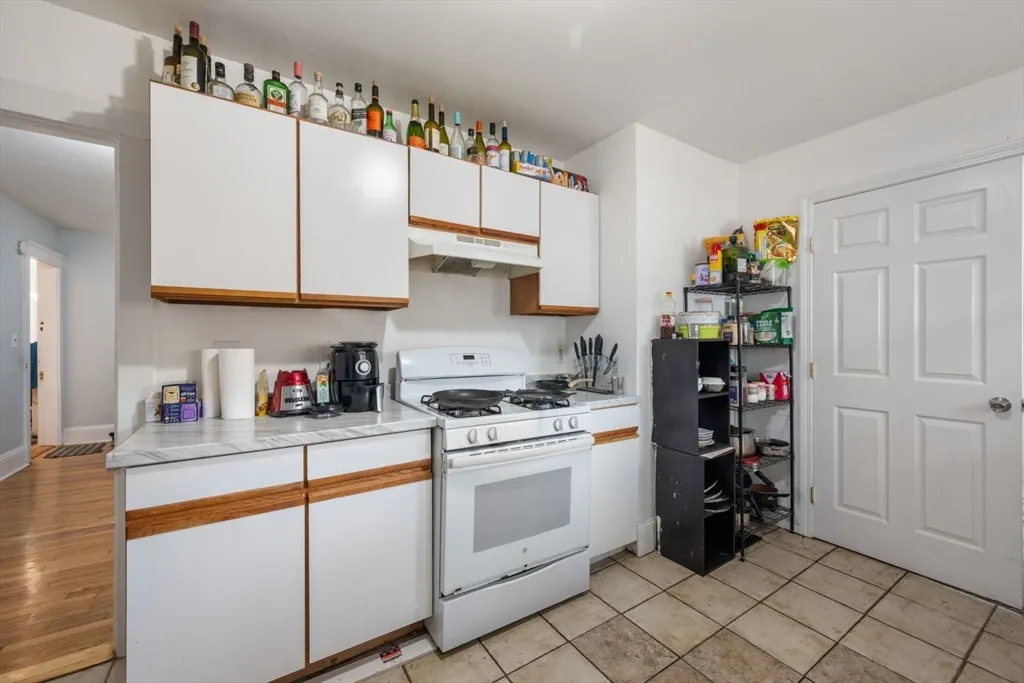 18 Claymoss Rd, Brighton
