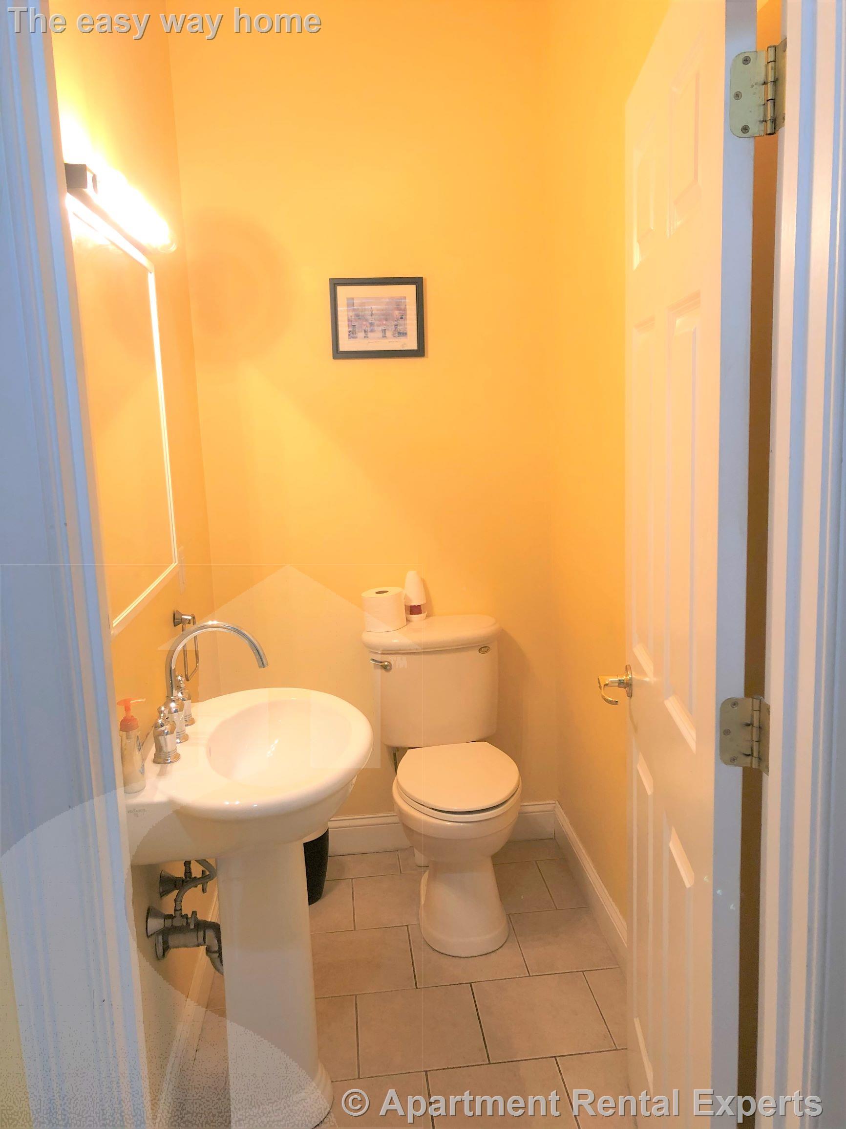 62 Newbern Ave, Ball Square