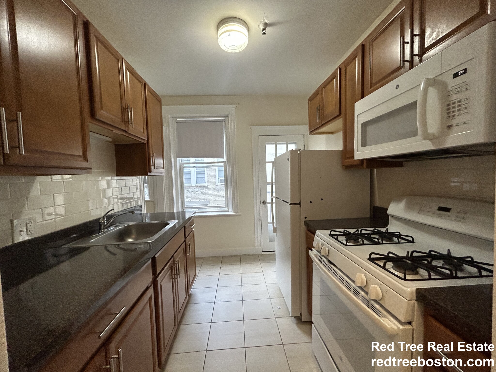 127 Washington St, Brighton