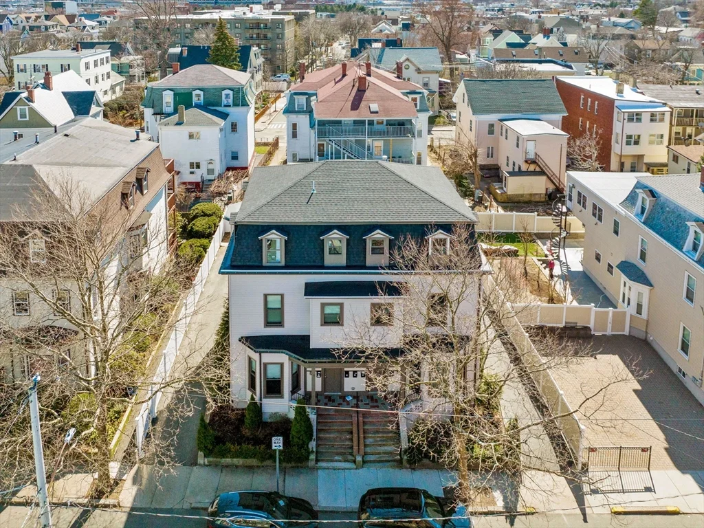 20 Arlington, East Somerville