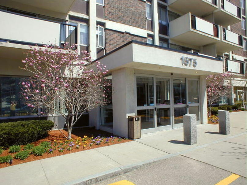 1575 Tremont St, Mission Hill