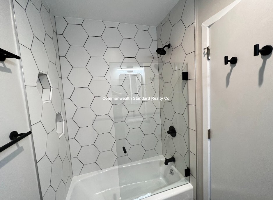 1661-1663 Washington St, South End