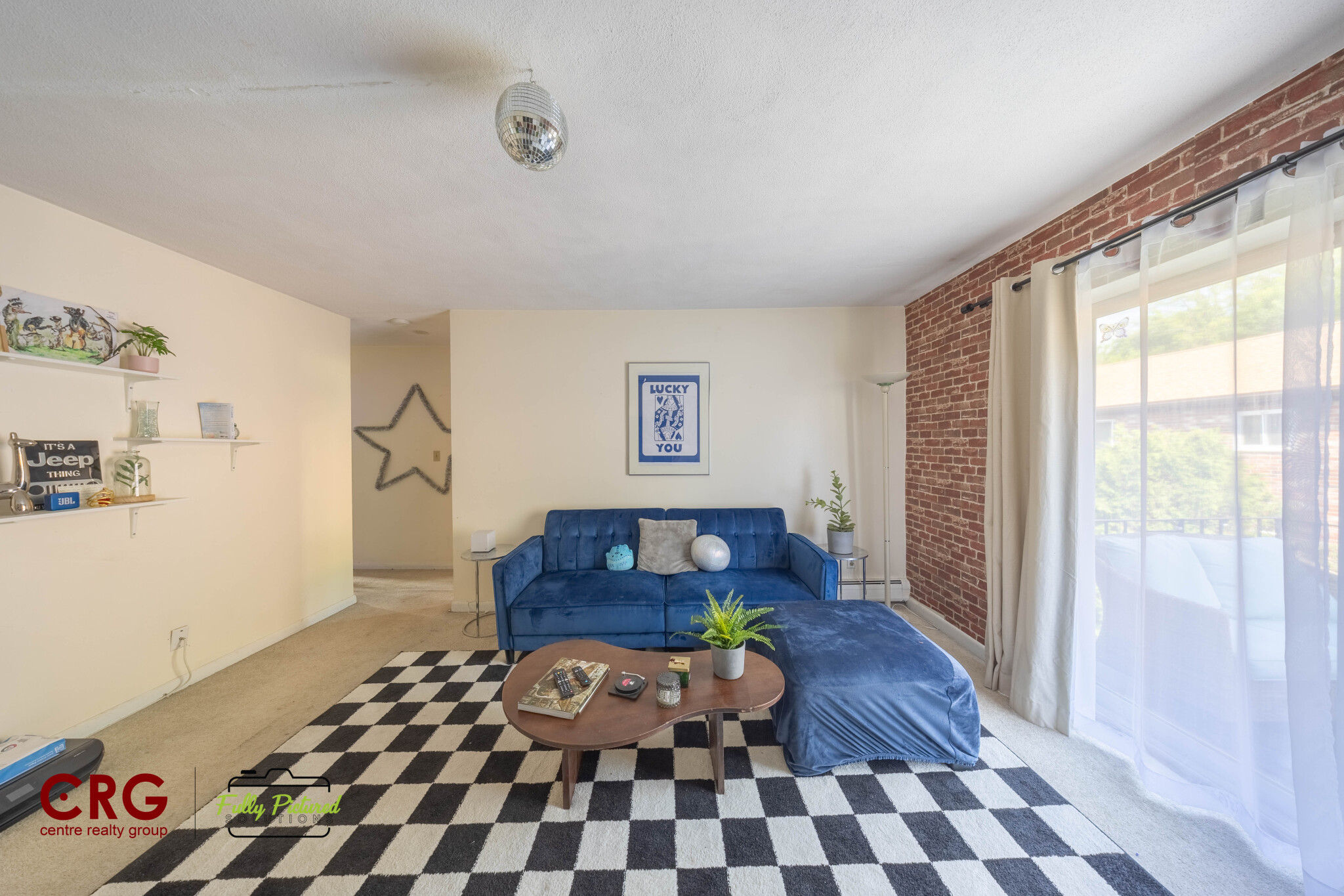 31 Westgate Rd, Chestnut Hill