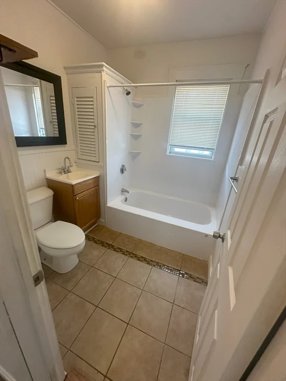 266 Hilldale Ave, Haverhill