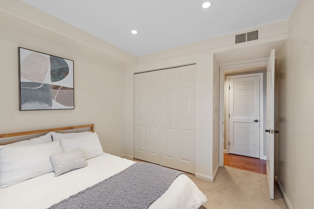 200 Falls Blvd, Quincy