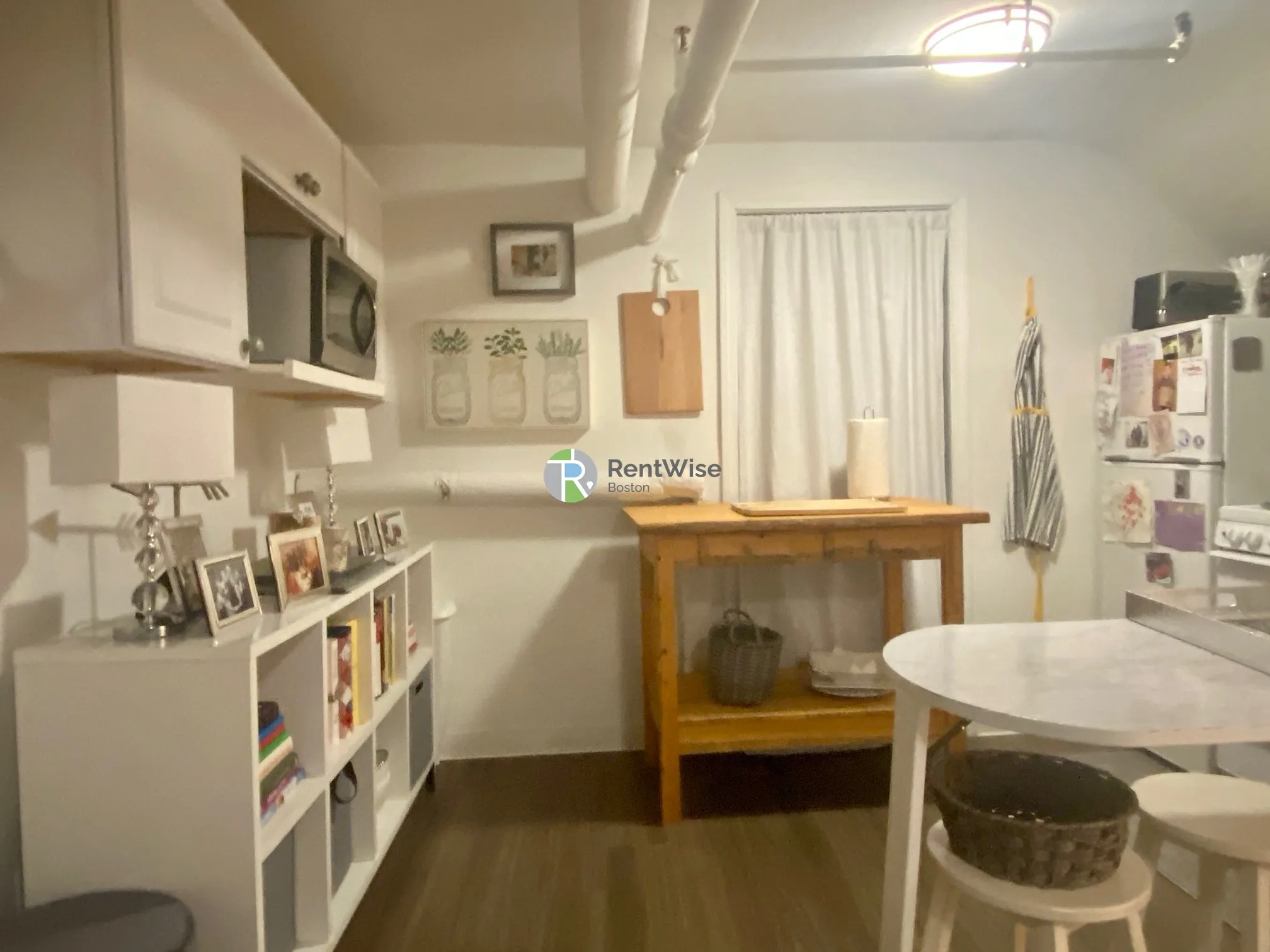 90 Charles St, Beacon Hill