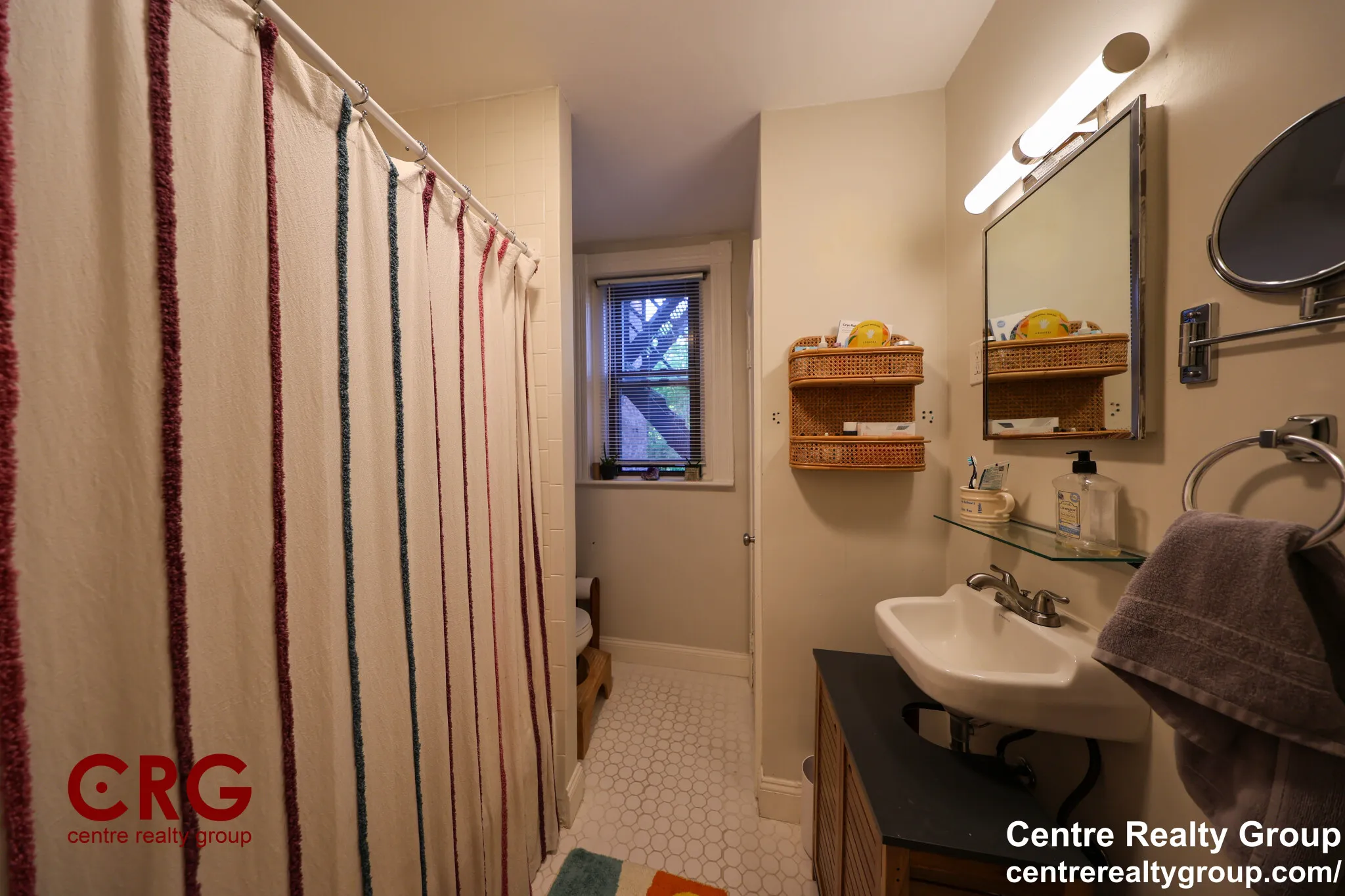 1728 Beacon St, Brookline