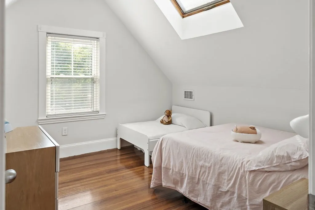 1281 Walnut St, Newton