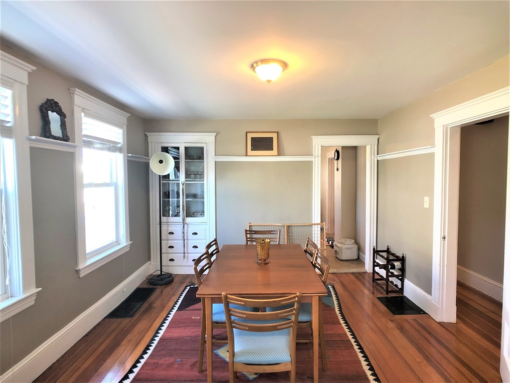 13 Benefit St, Waltham