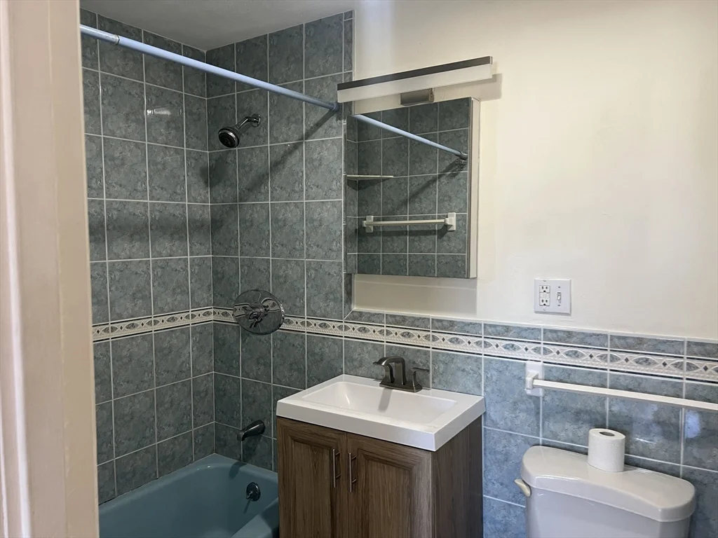 200 Governors Park, Winthrop