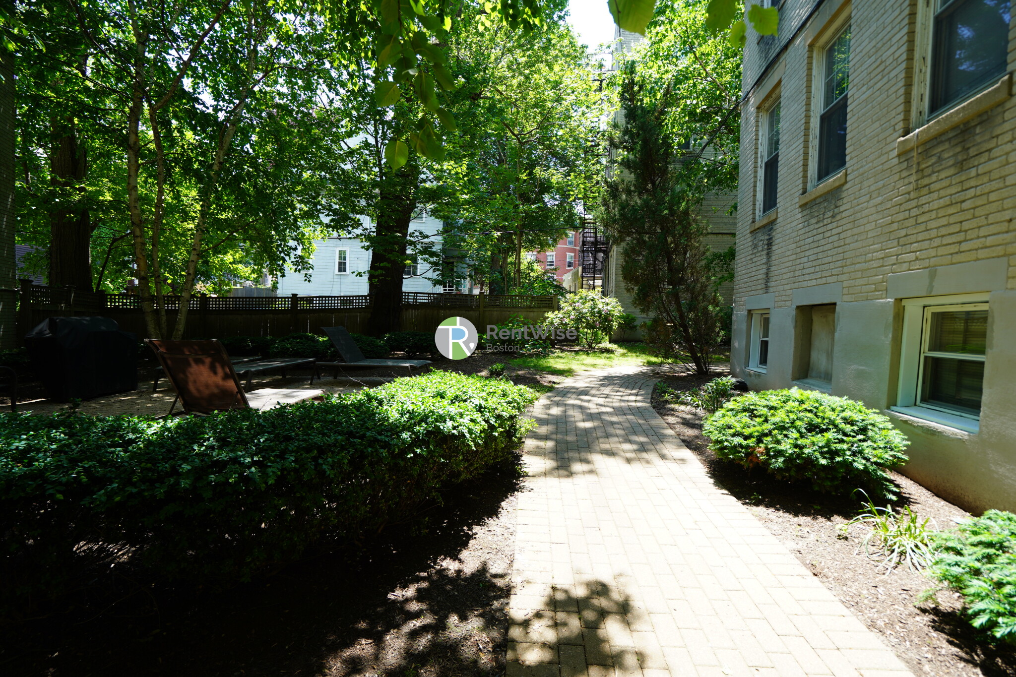 1850 Commonwealth Ave, Brighton