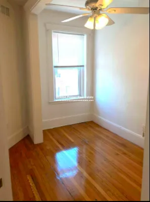 26 Hemenway St, Fenway