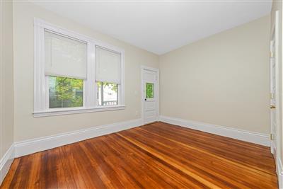 40 Brackett St, Oak Square