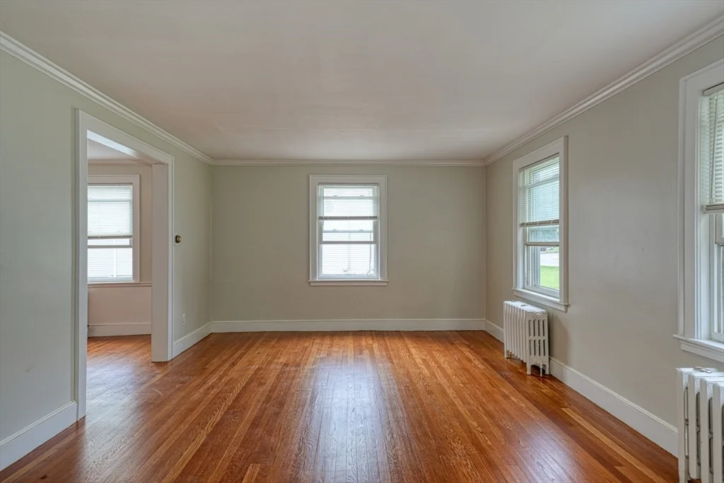 618 Main St, Watertown