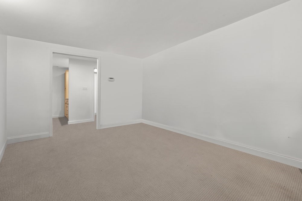 25 Greenwich Park, South End