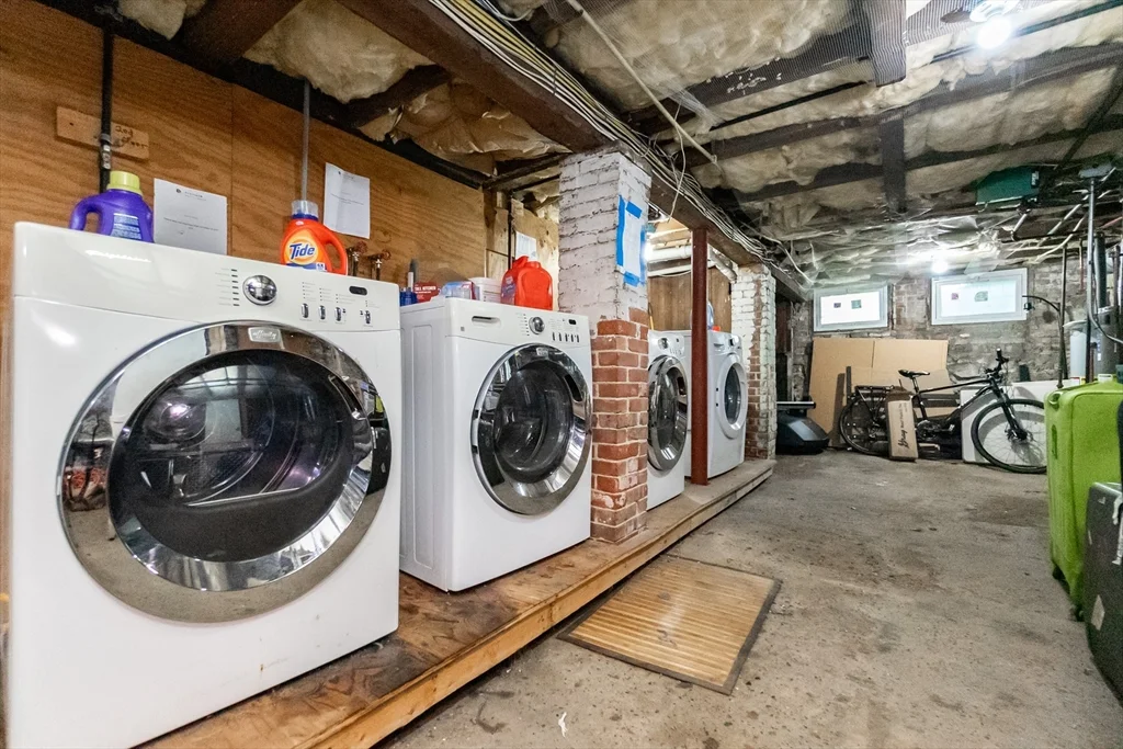 214R Harvard St, Central Square