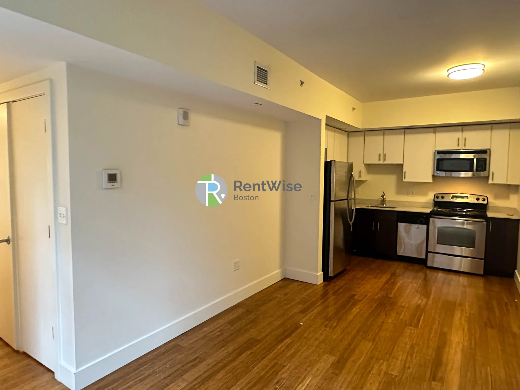 8 Winter St, Downtown