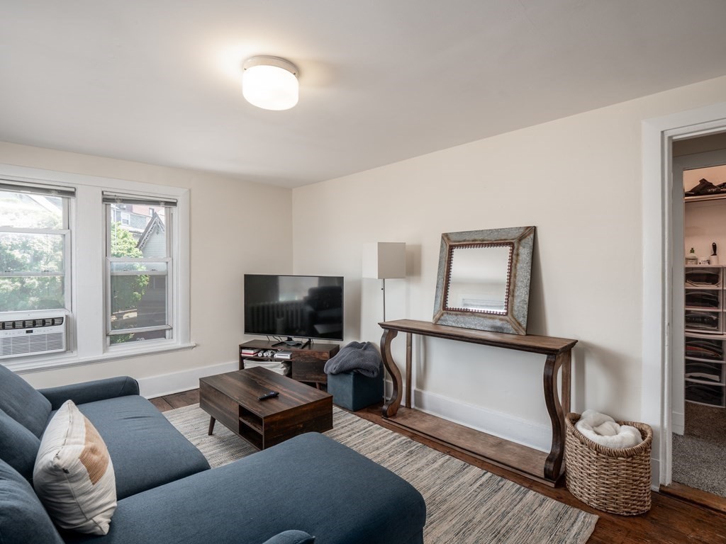 149 Dorchester St, South Boston