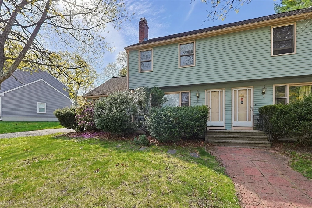 1 West Belcher, Foxboro