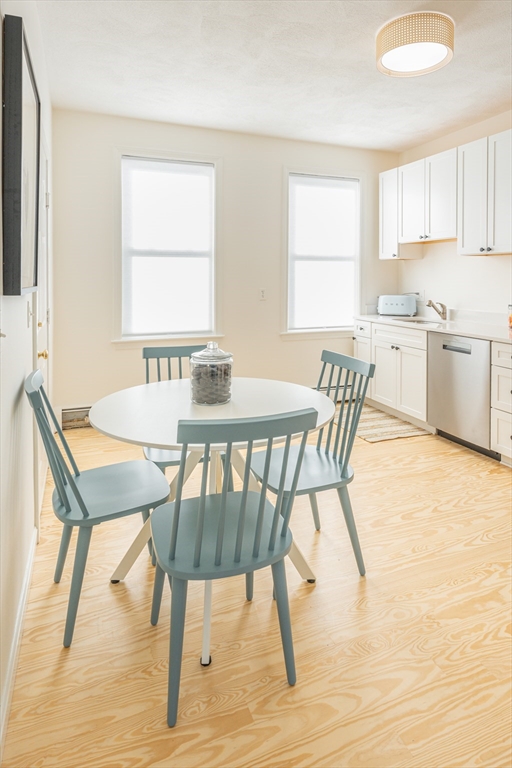 34 White Pl, White Place