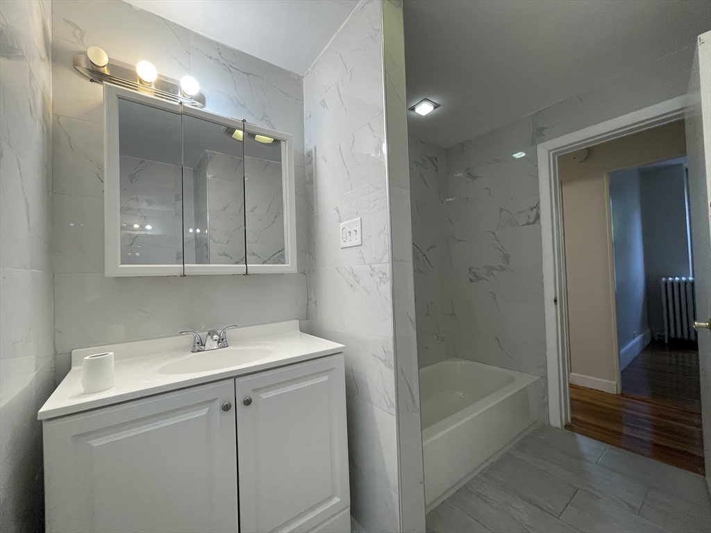 338 K St, South Boston