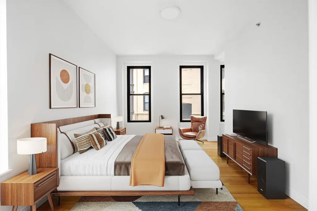 4 Charlesgate E, Back Bay