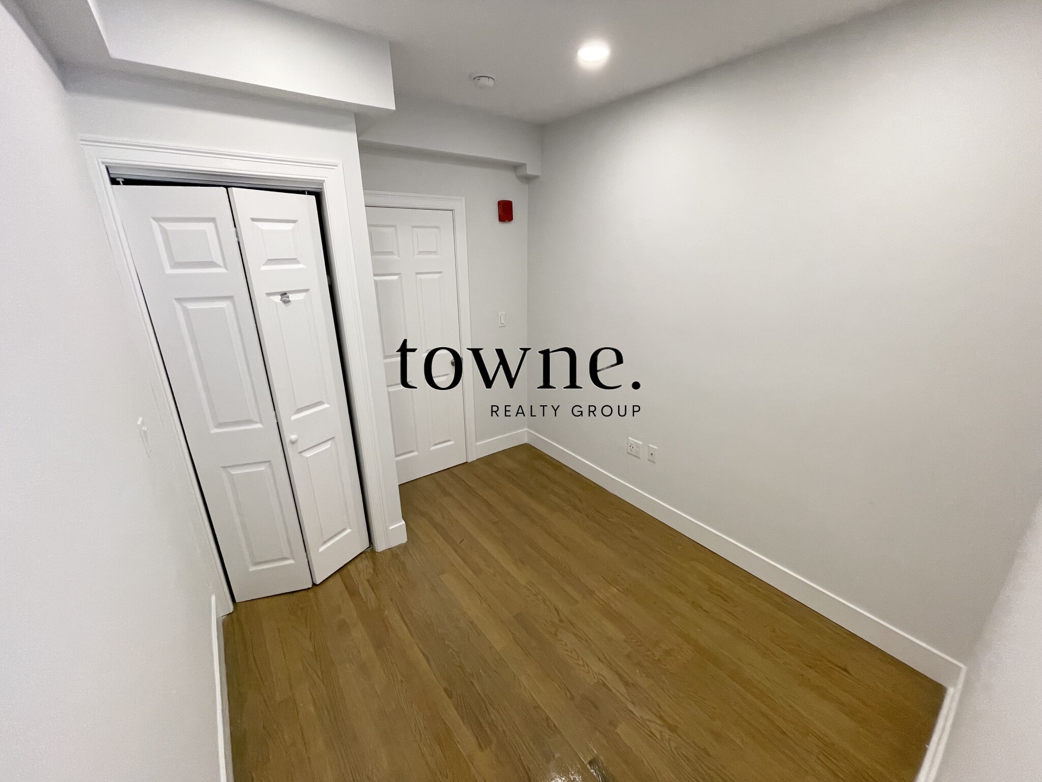 11 Peterborough St, Fenway