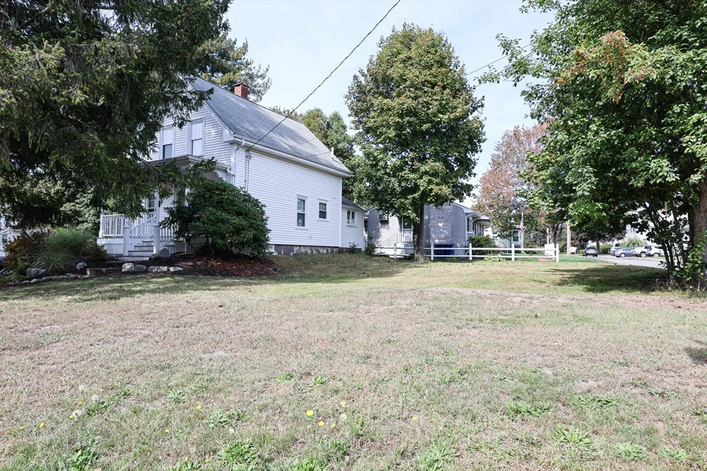 50 Front St, Braintree