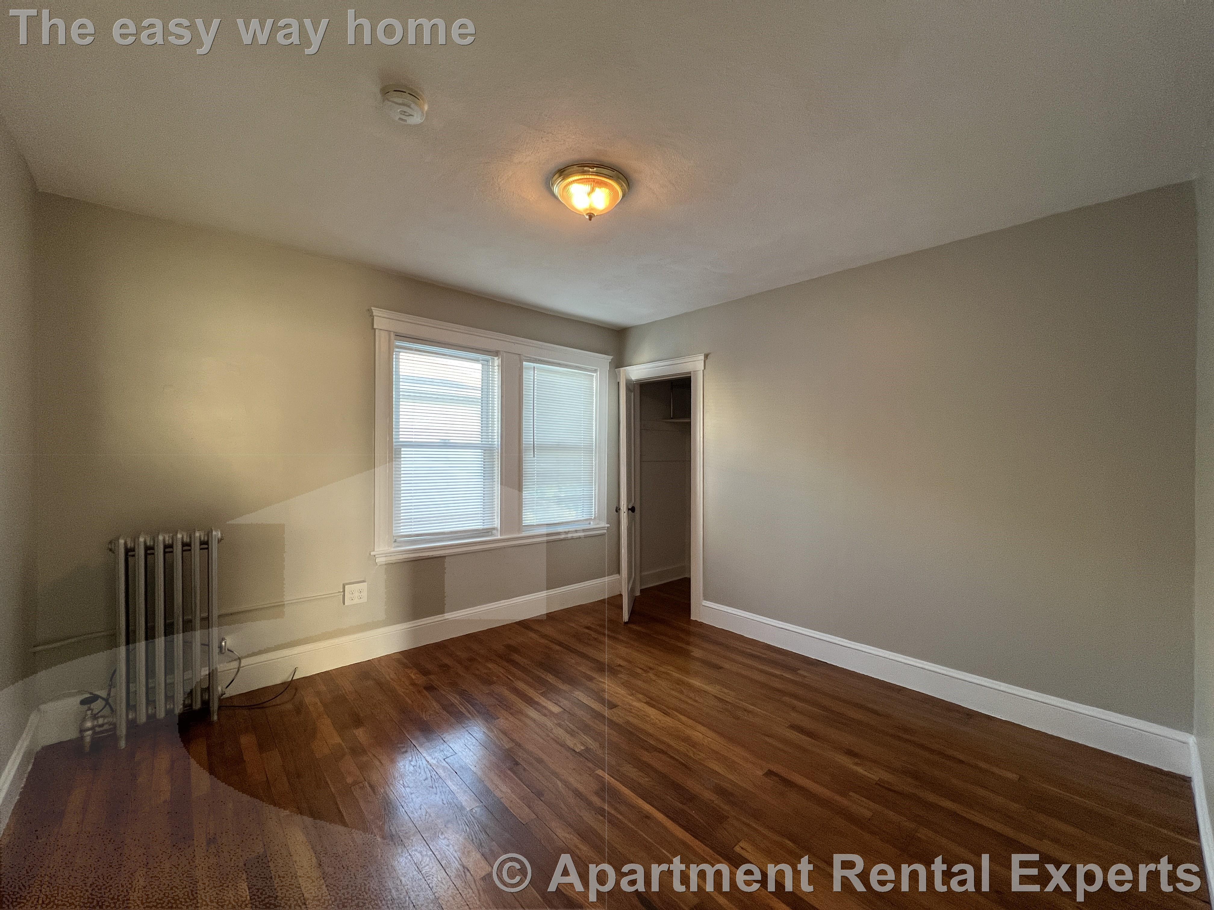 274 Chelsea St, Everett