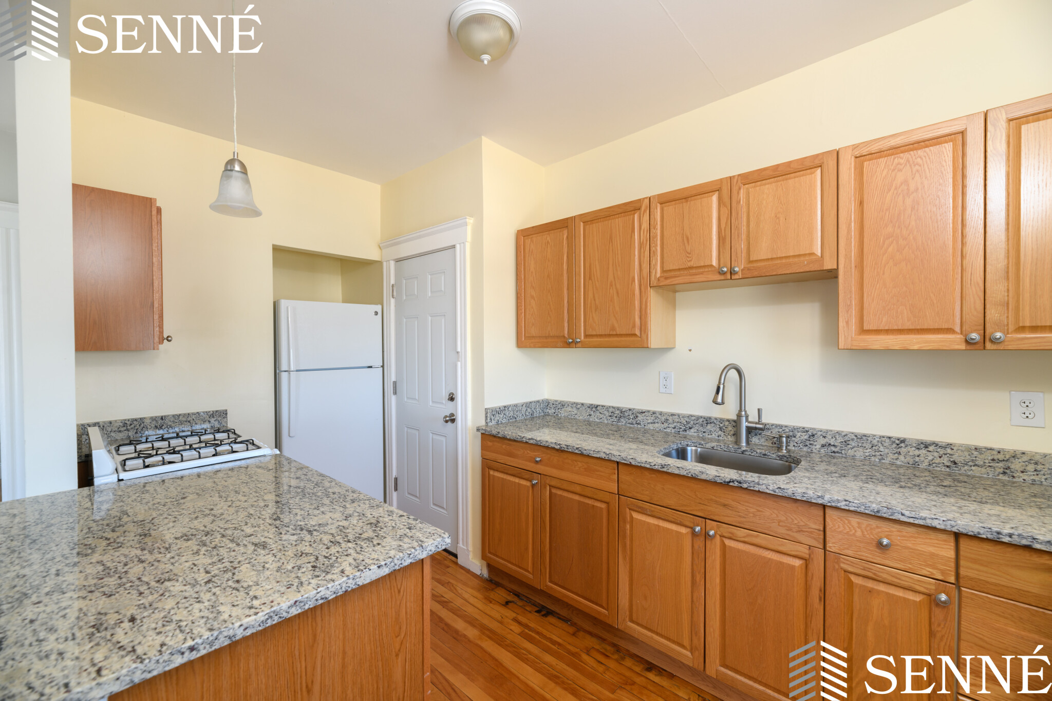 5 Sherborn Ct, South Medford