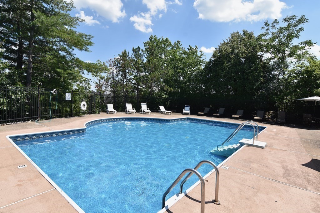 200 Falls Boulevard, Quincy