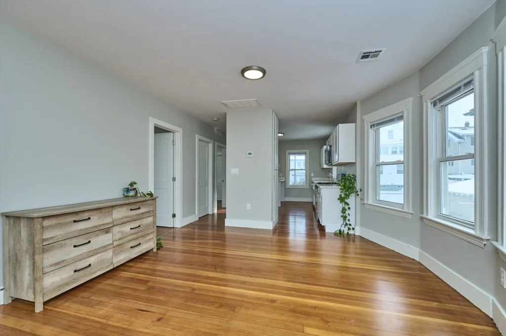 22 Burget Ave, Tufts University