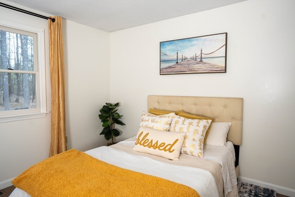 465 Nashua Rd, Groton