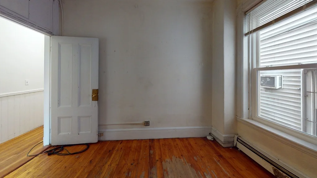 129 Saint Alphonsus, Mission Hill